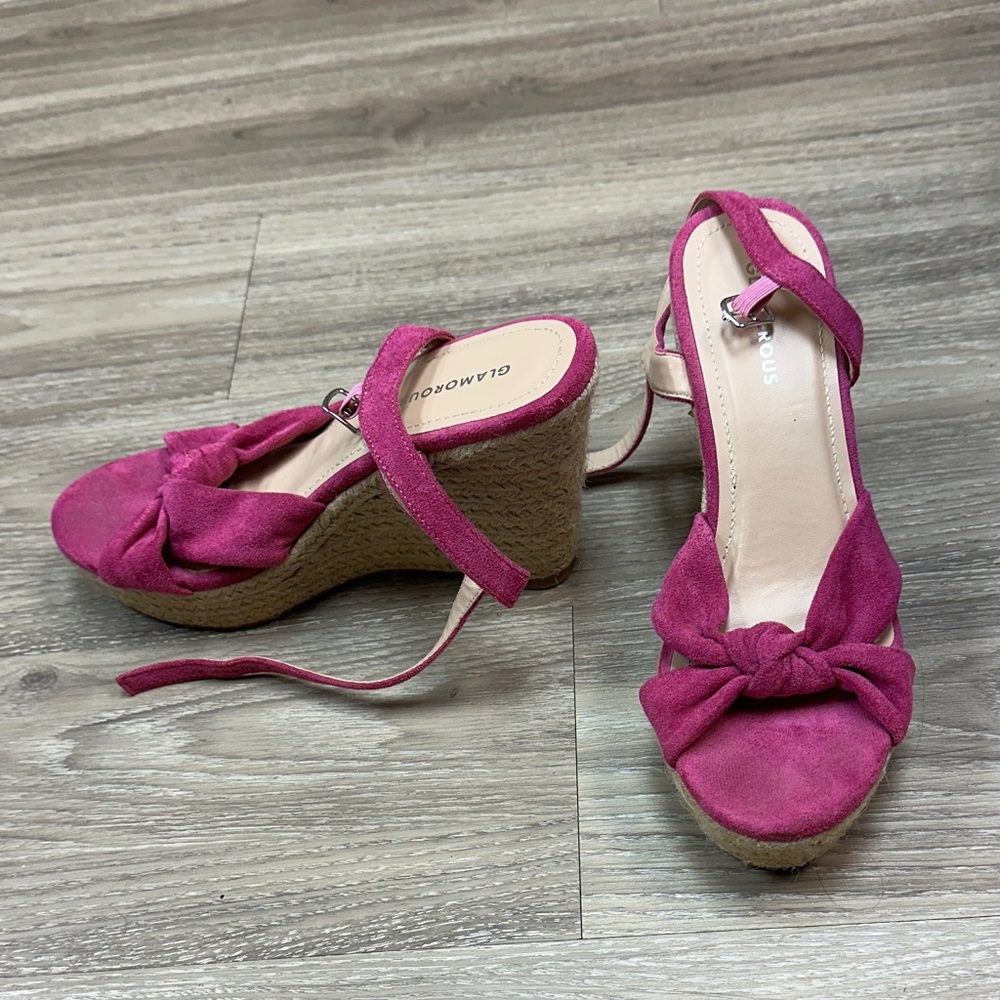 Glamorous Pink Wedge Shoes with Suede Finish